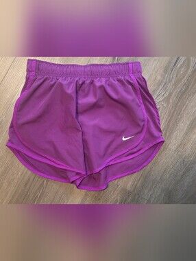 Nike Women's Magenta Athletic Shorts Size Small